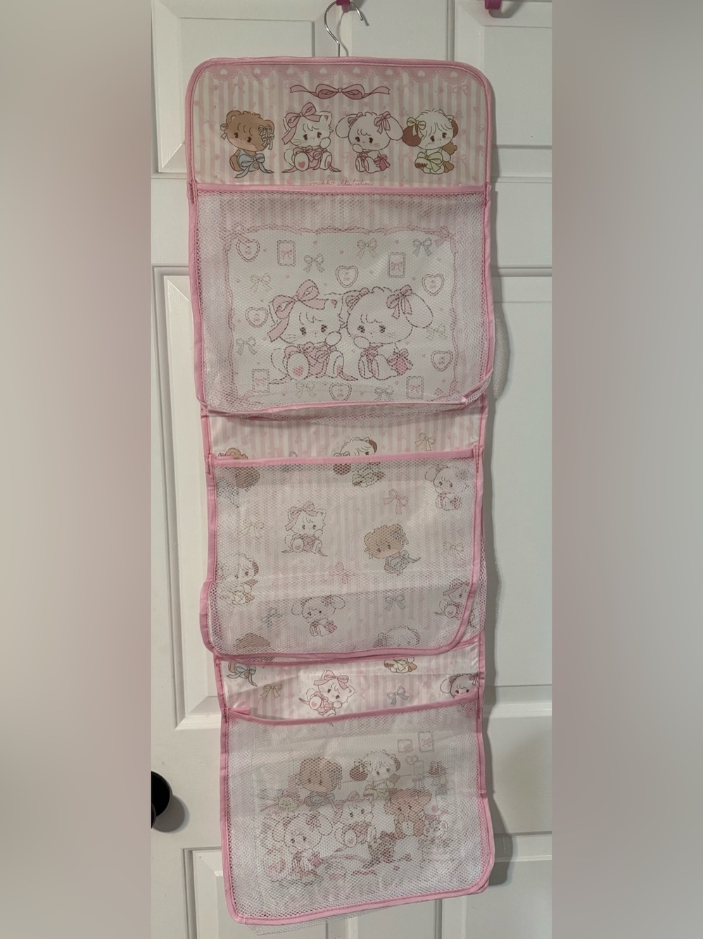 🆕 Mikko Illustrations Pink Hanging Mesh Organizer